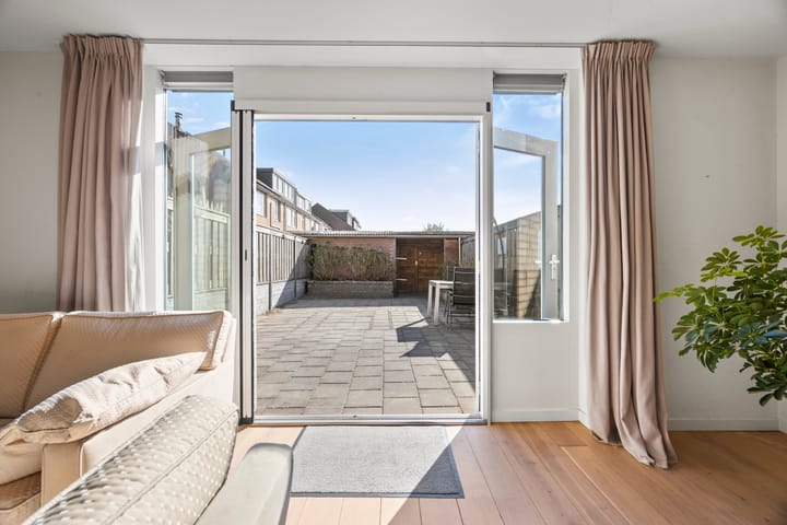 Photo 11 of Vennestraat 31