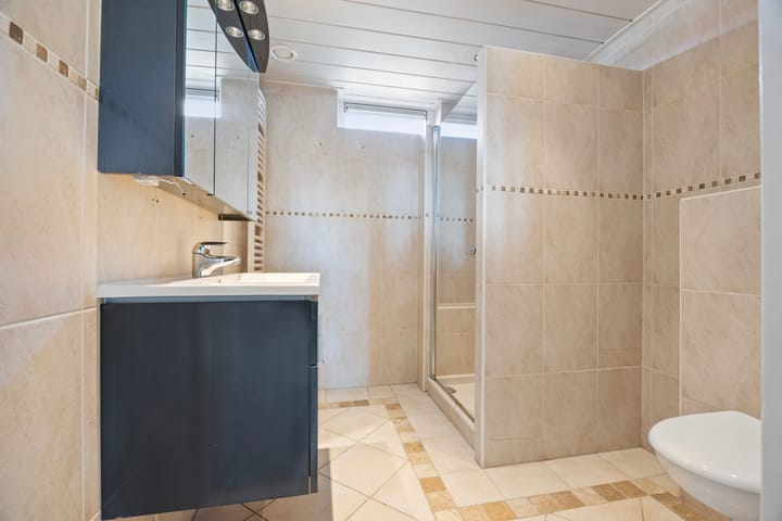 Photo 18 of Vennestraat 31