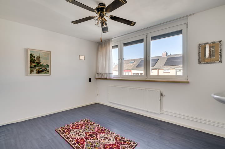 Foto 12 van Albert Schweitzerstraat 40