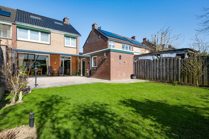 Foto 18 van Albert Schweitzerstraat 40