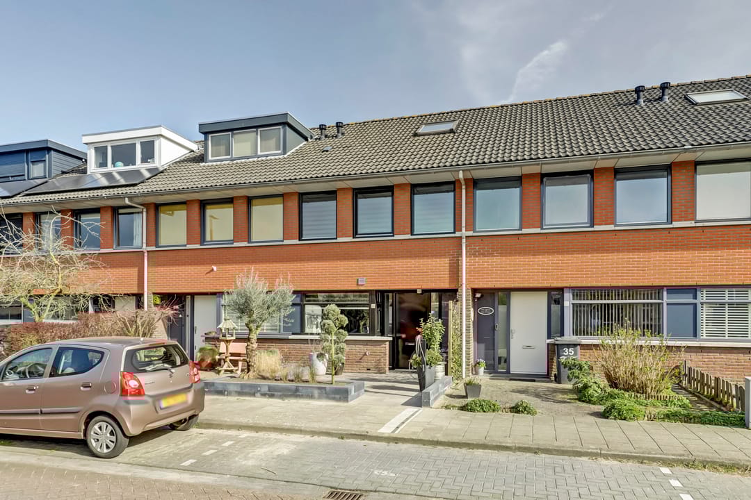 Foto 2 van Meindert Hobbemahage 33