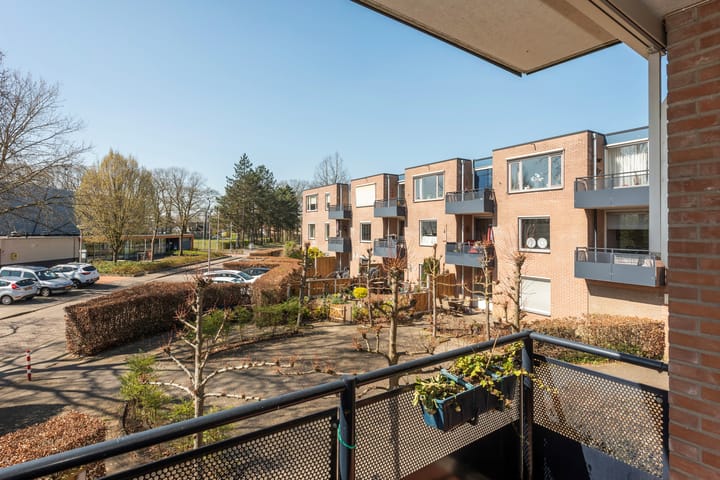 Foto 4 van van Heeckerenweg 32