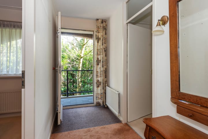 Foto 9 van van Heeckerenweg 32