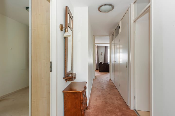 Foto 10 van van Heeckerenweg 32