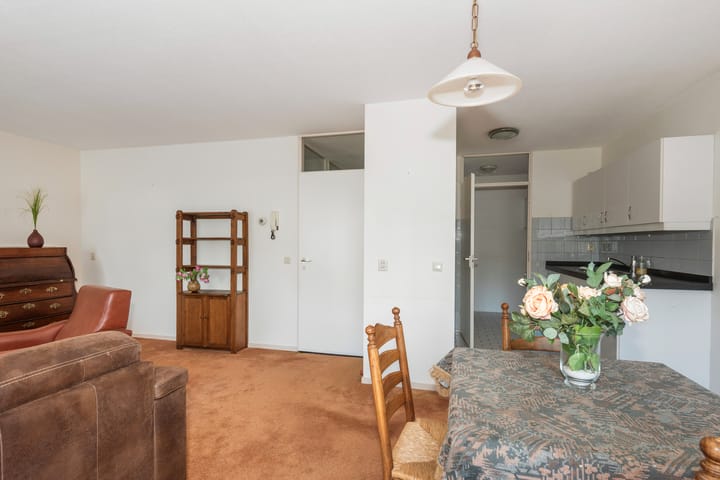 Foto 12 van van Heeckerenweg 32