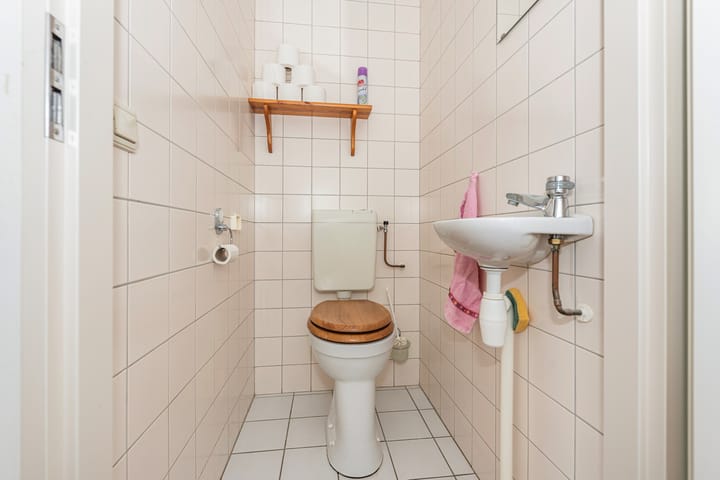 Foto 17 van van Heeckerenweg 32