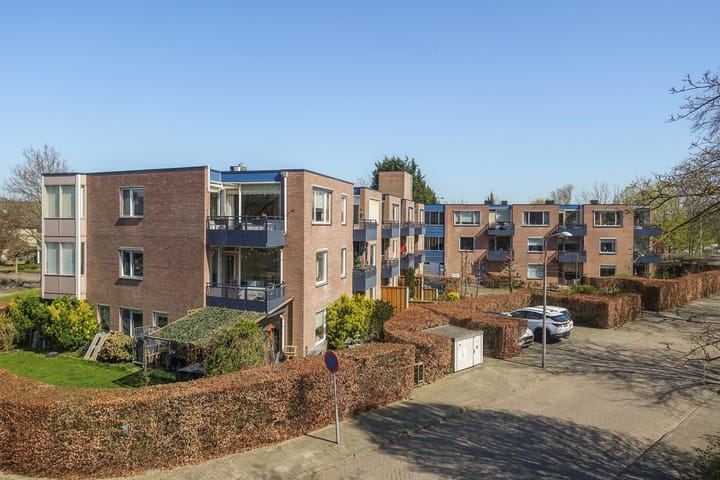 Foto 23 van van Heeckerenweg 32