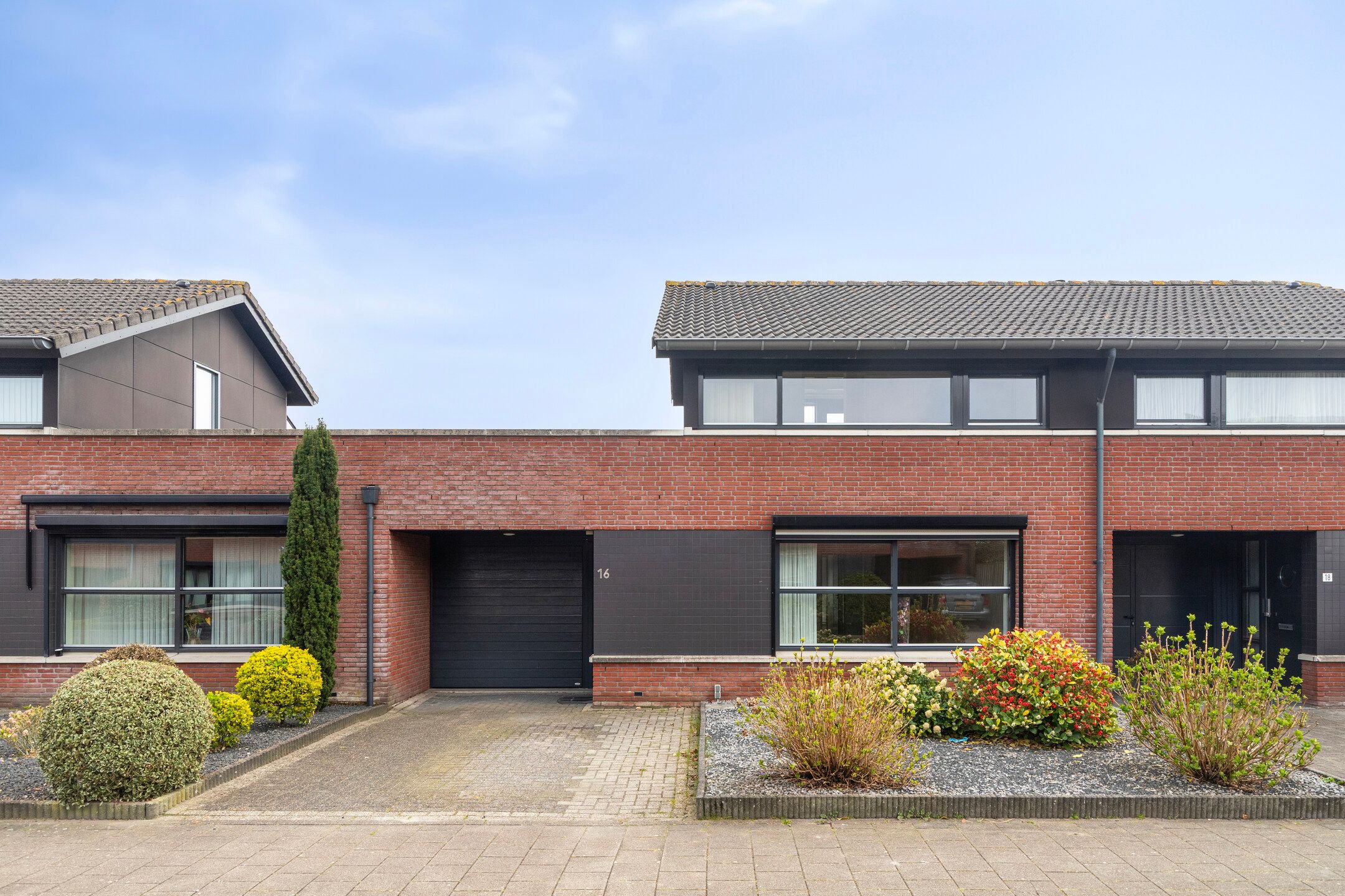 Foto 42 van Moerkapellestraat 16