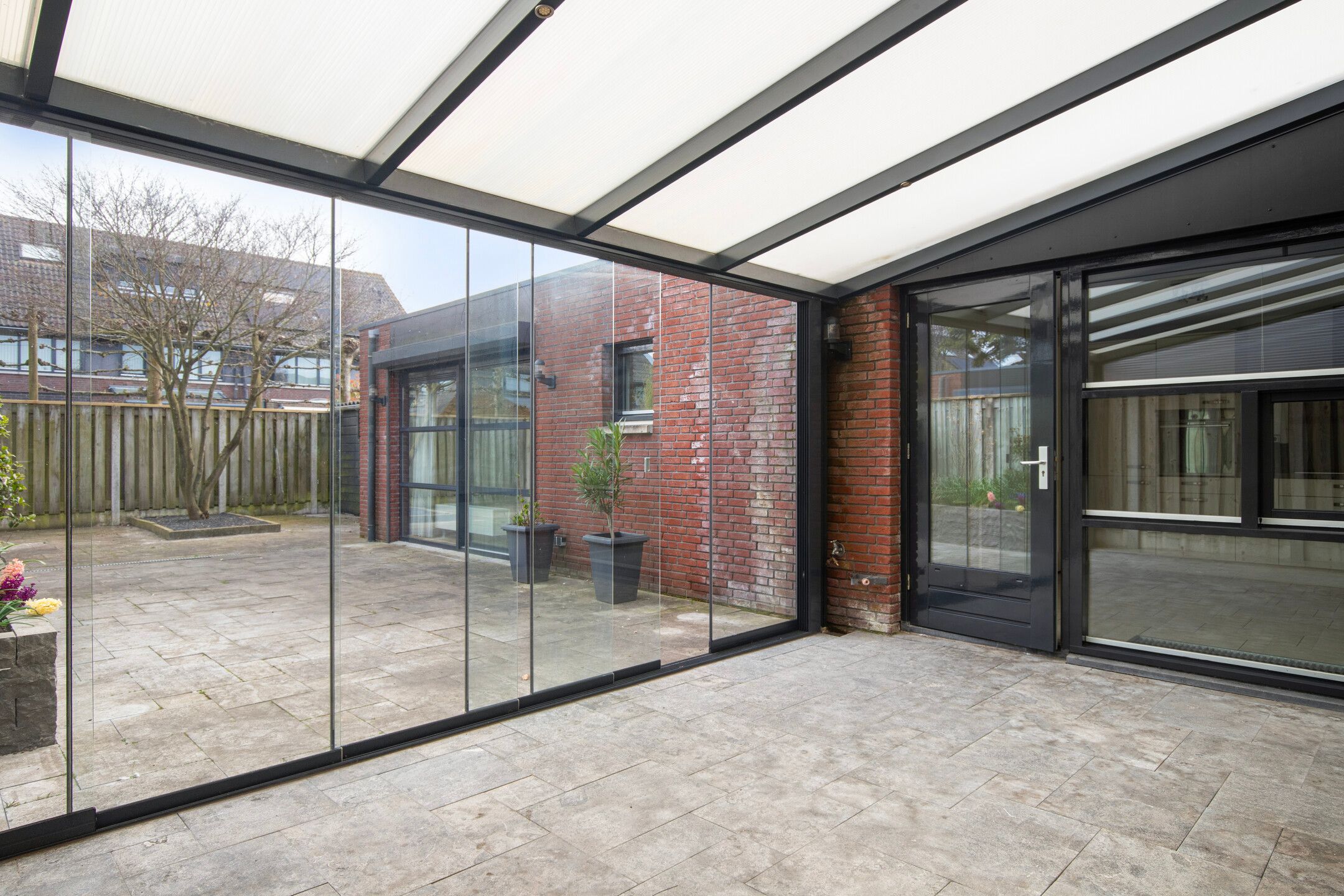 Foto 15 van Moerkapellestraat 16