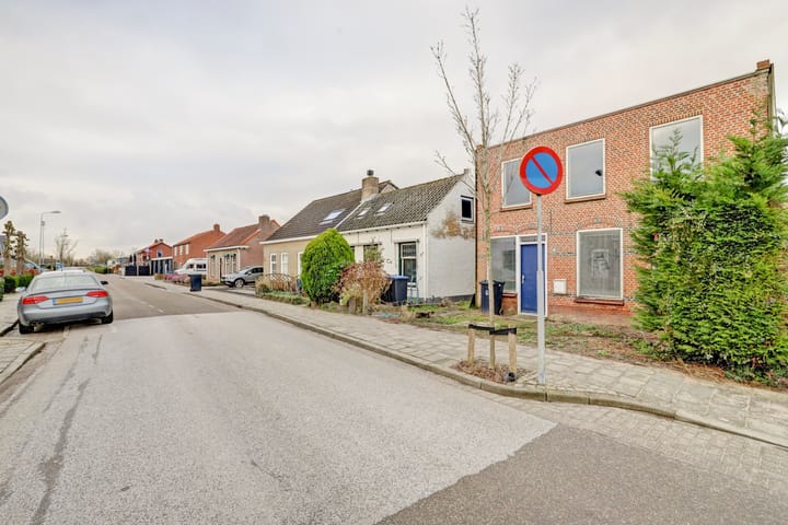 Foto 13 van Burgemeester Hackstraat 18