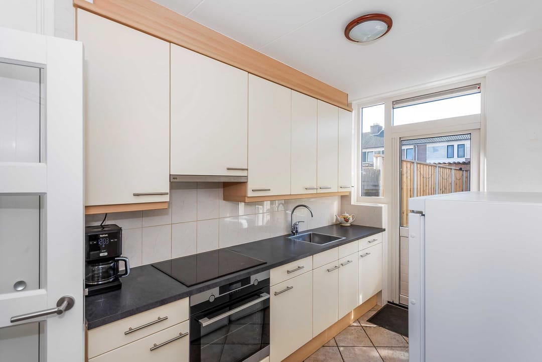 Photo 2 of Johanna van Burenlaan 199