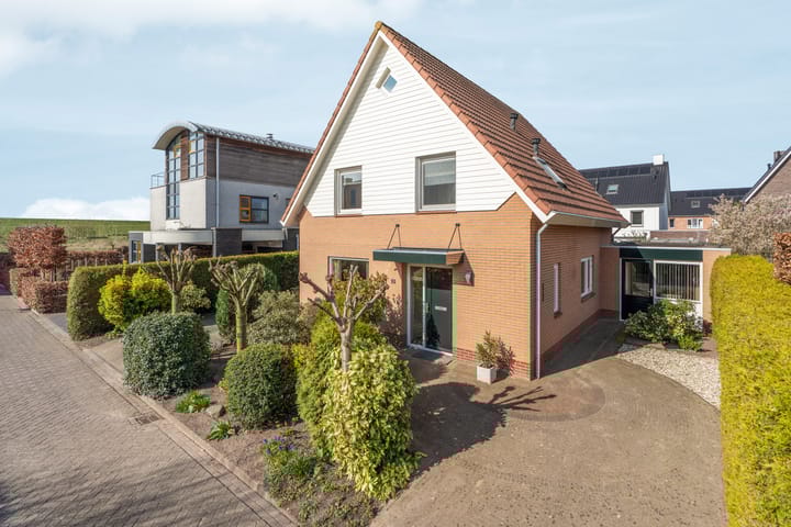 Foto 1 van De Breeacker 18