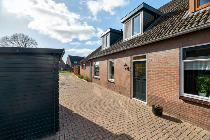 Photo 11 of Lopikerweg oost 147