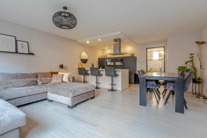 Photo 1 of Wolphaertstraat 90