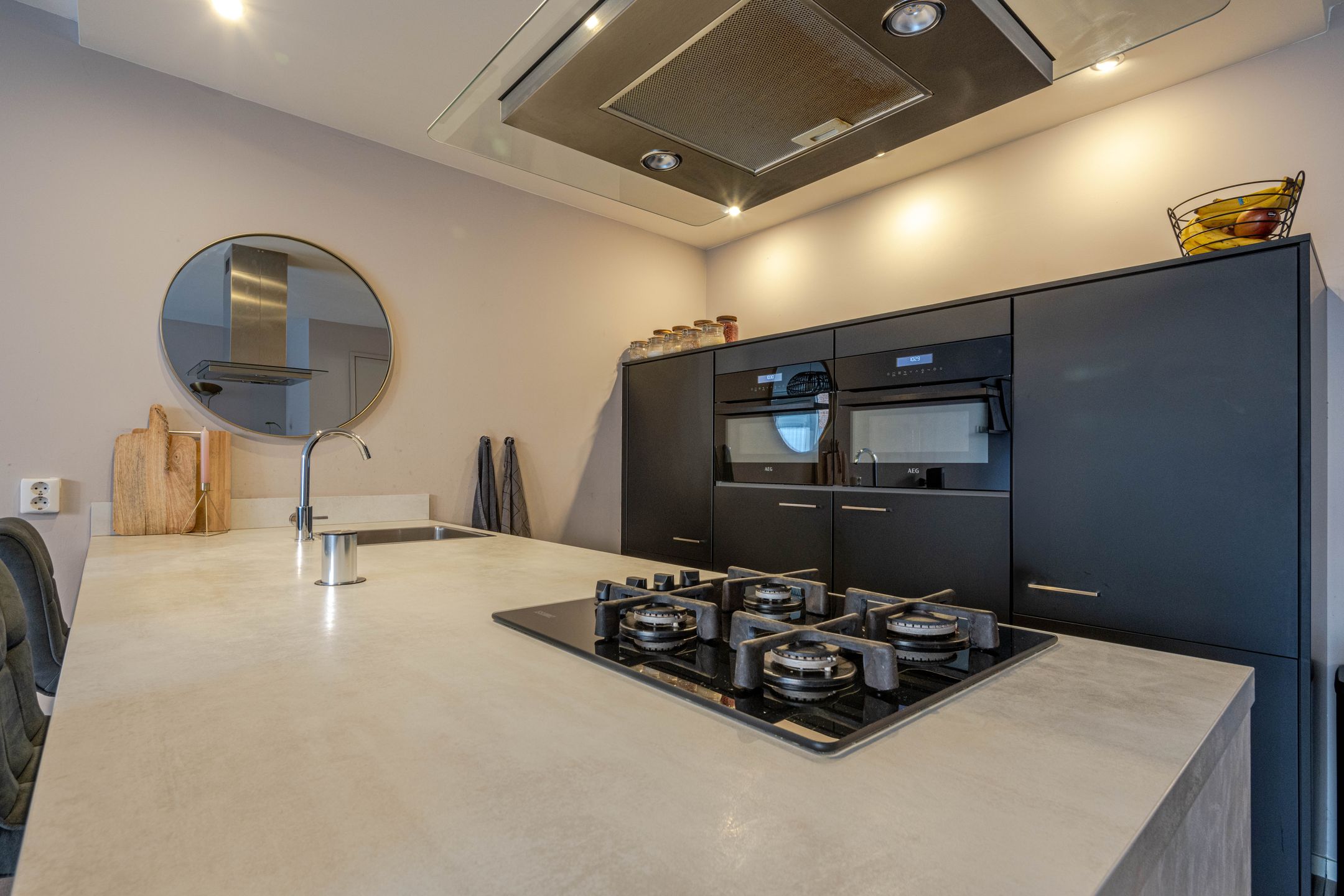 Photo 15 of Wolphaertstraat 90