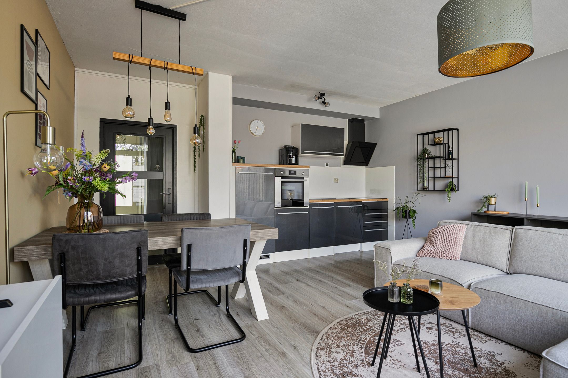 Photo 3 of Zwanenveld 3057