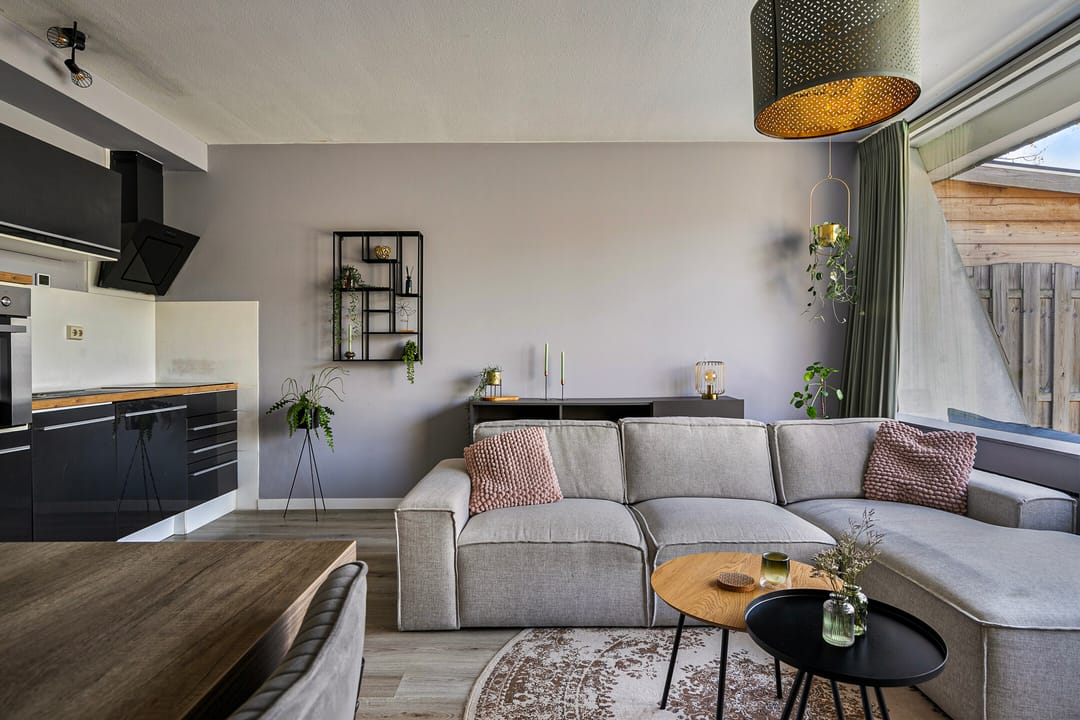 Photo 11 of Zwanenveld 3057