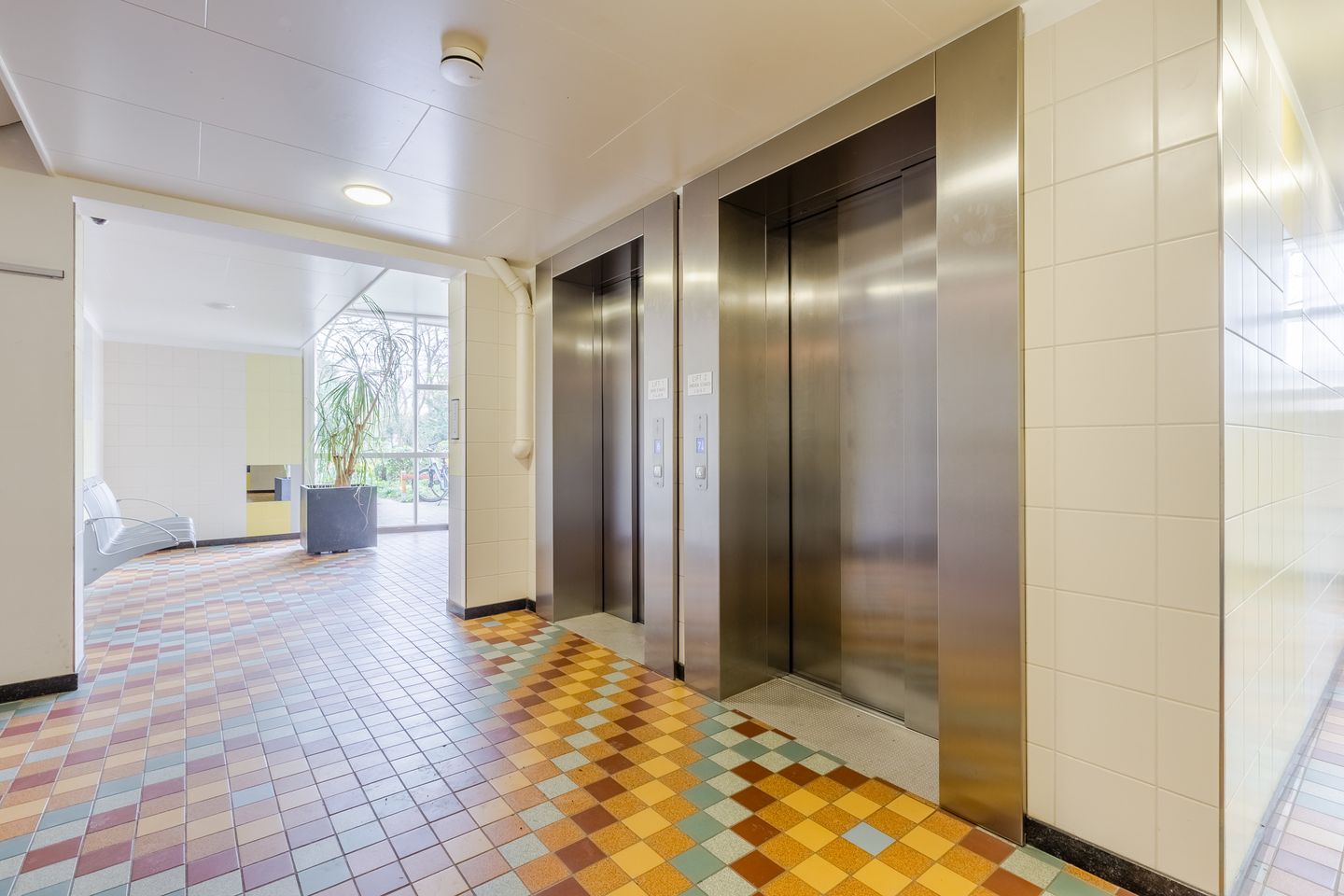 Foto 25 van Amerbos 62