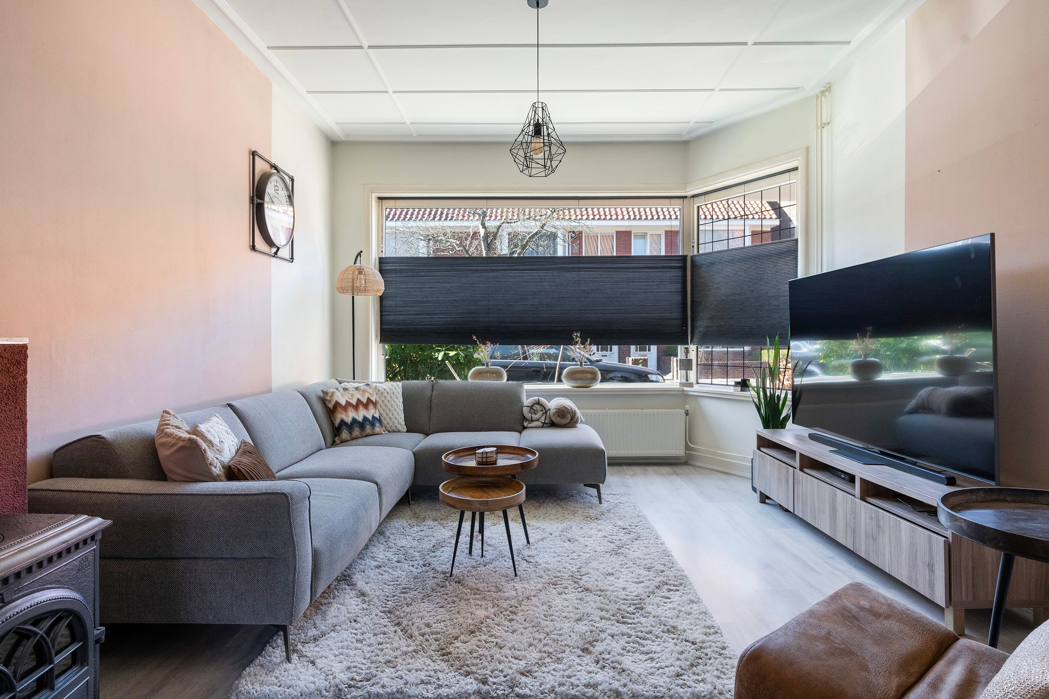 Foto 12 van van Roonhuysestraat 8