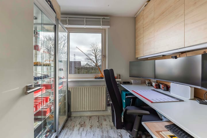 Foto 18 van Keizersmantel 46