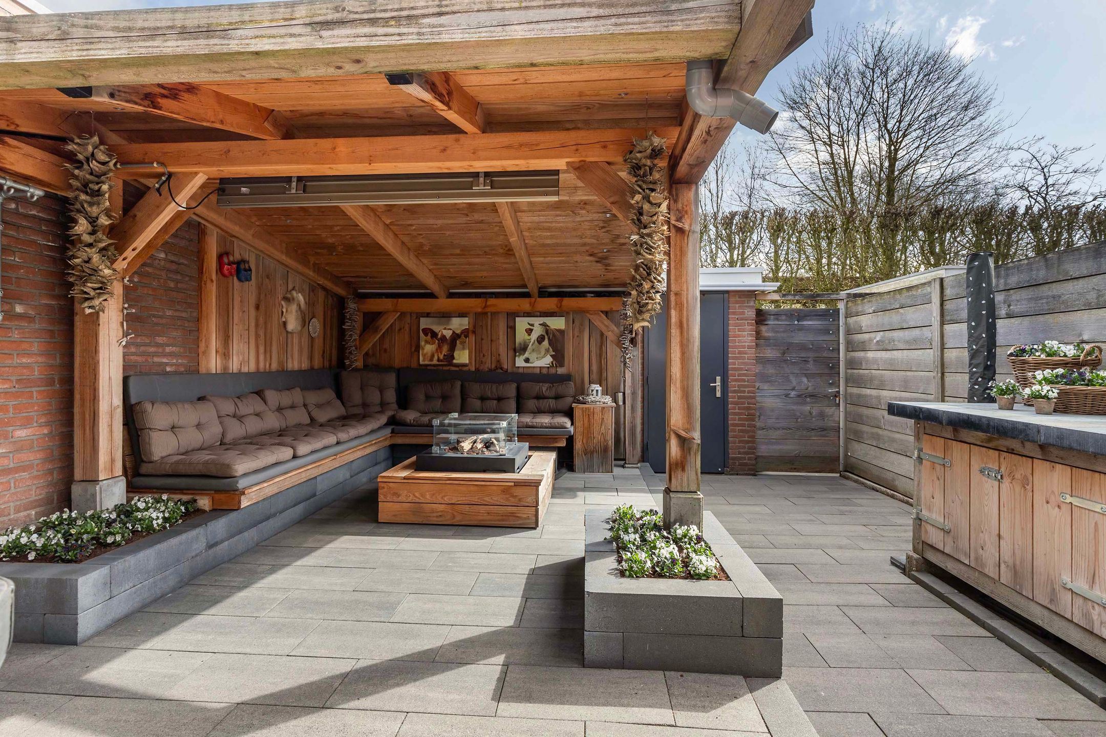 Foto 27 van Keizersmantel 46