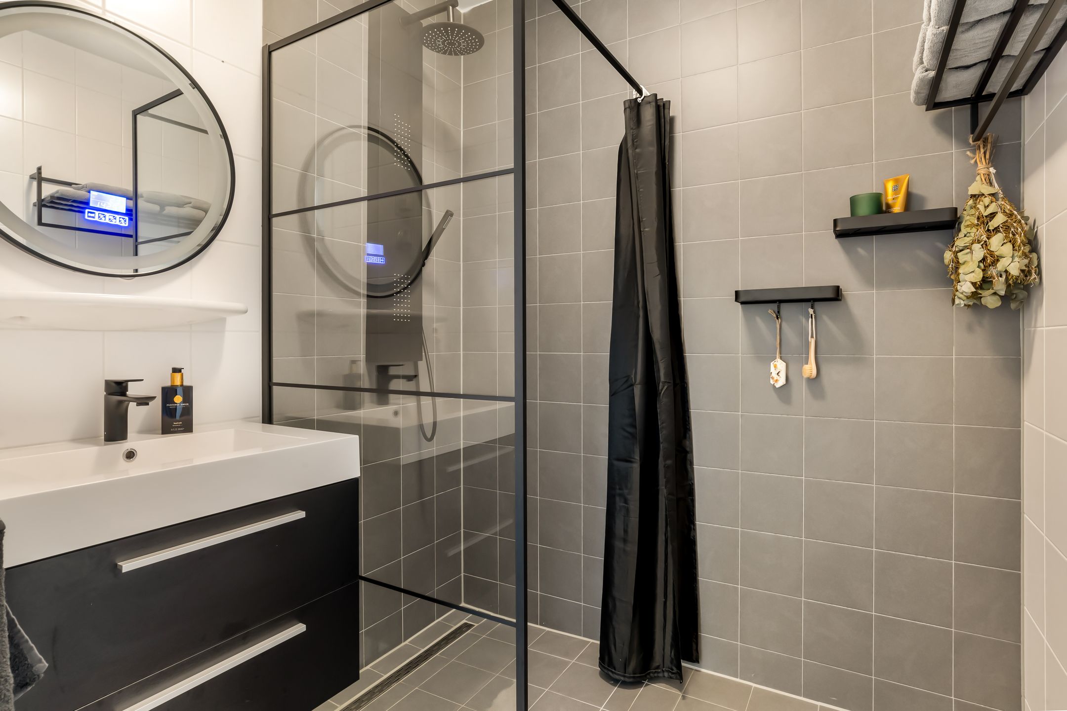 Foto 21 van Galileistate 63