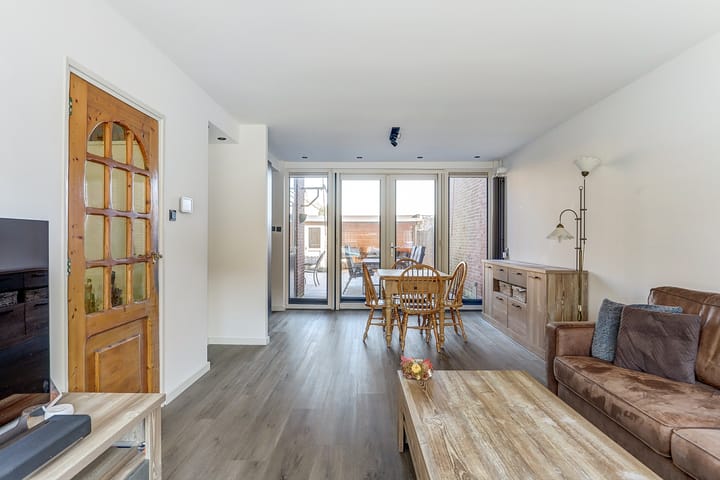 Foto 9 van La Reinelaan 84