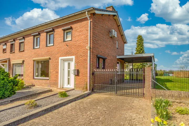Burg Strijkersstraat 18