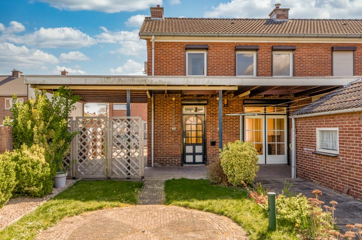 Foto 24 van Burg Strijkersstraat 18