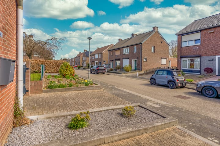 Foto 35 van Burg Strijkersstraat 18