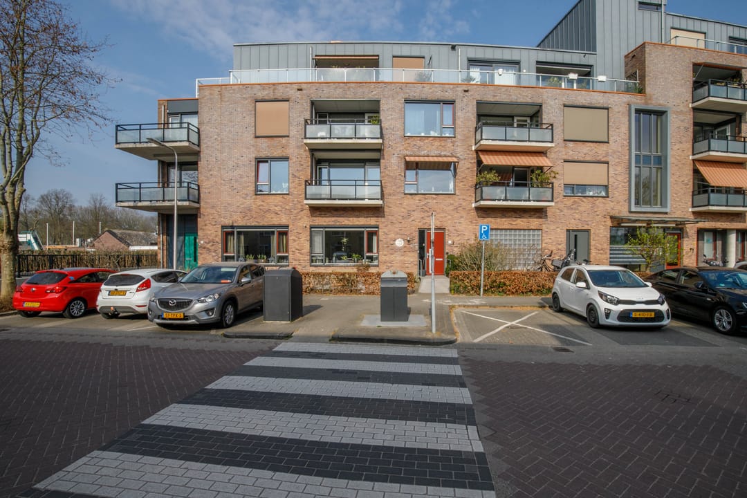 Photo 38 of Stolwaardplein 2