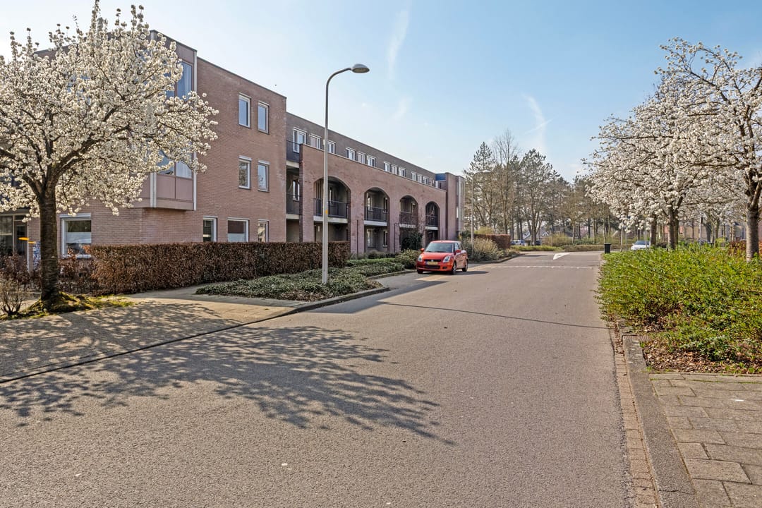 Foto 2 van van Heeckerenweg 28