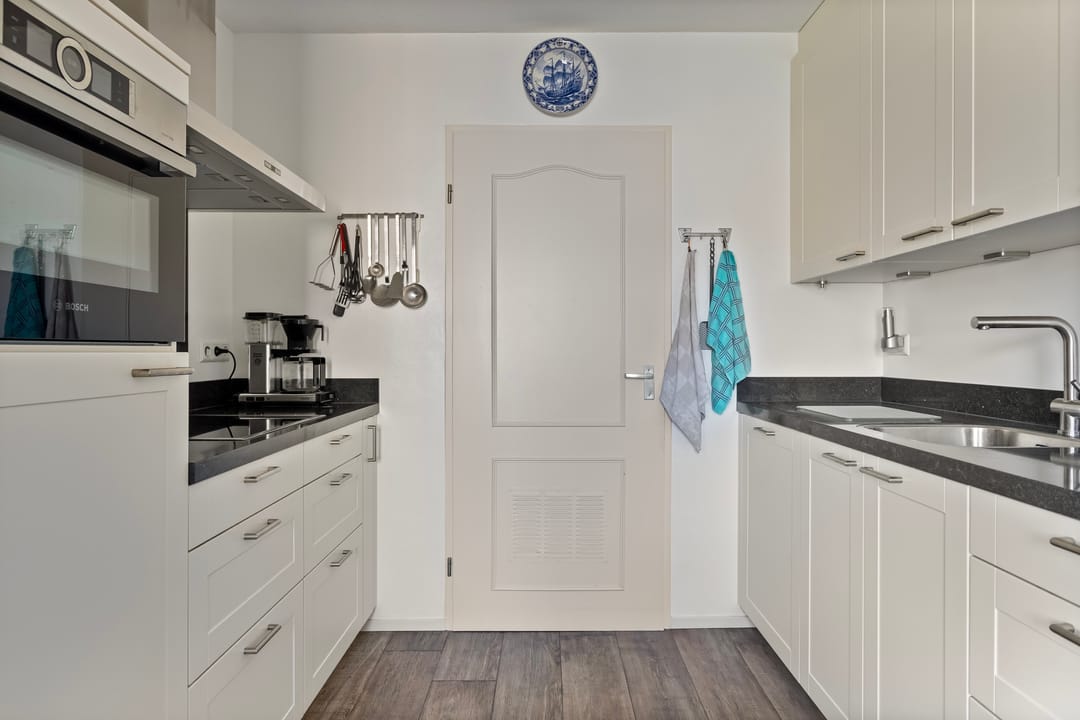 Foto 16 van van Heeckerenweg 28