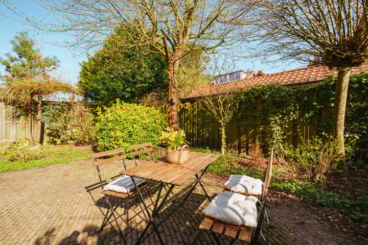 Foto 14 van Admiraal de Ruyterlaan 147