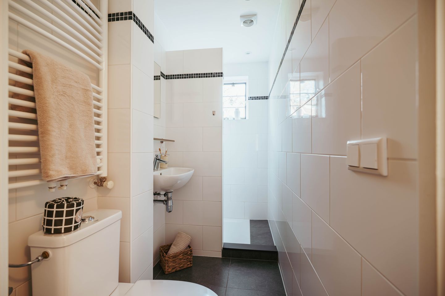 Photo 20 of Admiraal de Ruyterlaan 147