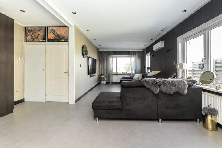 Foto 10 van Zuiderzeestraatweg 659