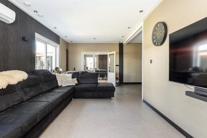 Foto 11 van Zuiderzeestraatweg 659