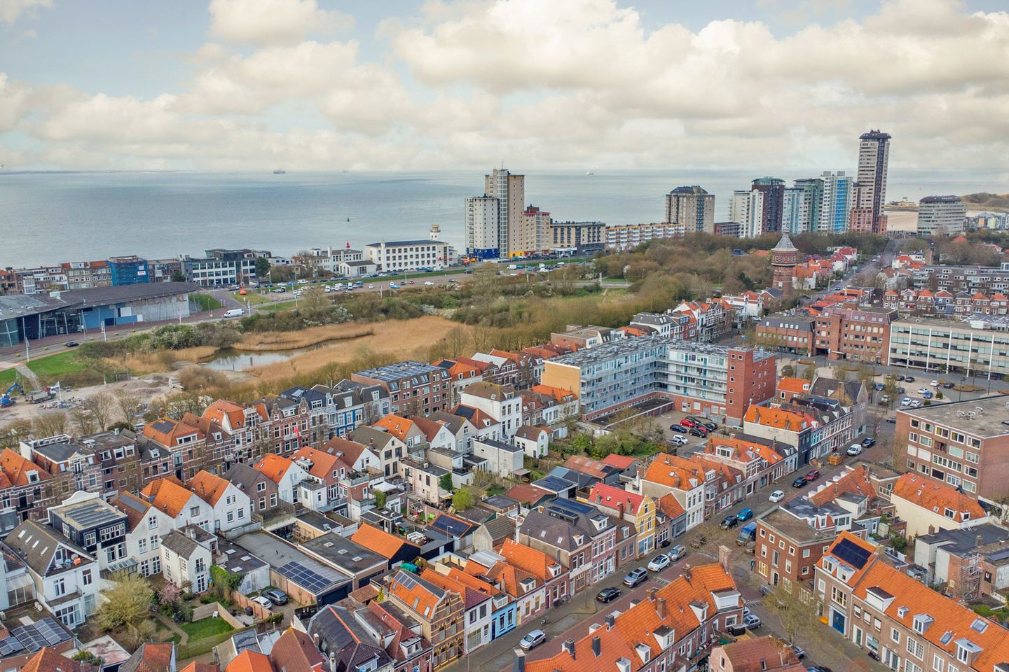 Photo 4 of Hobeinstraat 57