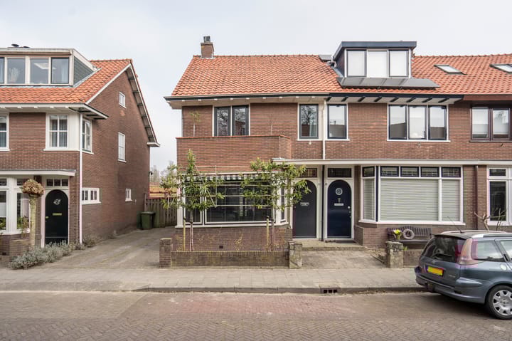 Burg. Gaarlandtstraat 37