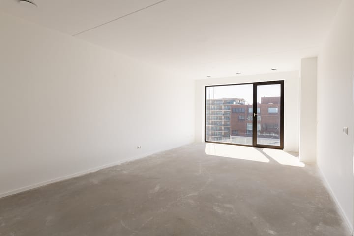 Photo 5 of Grasweg 452