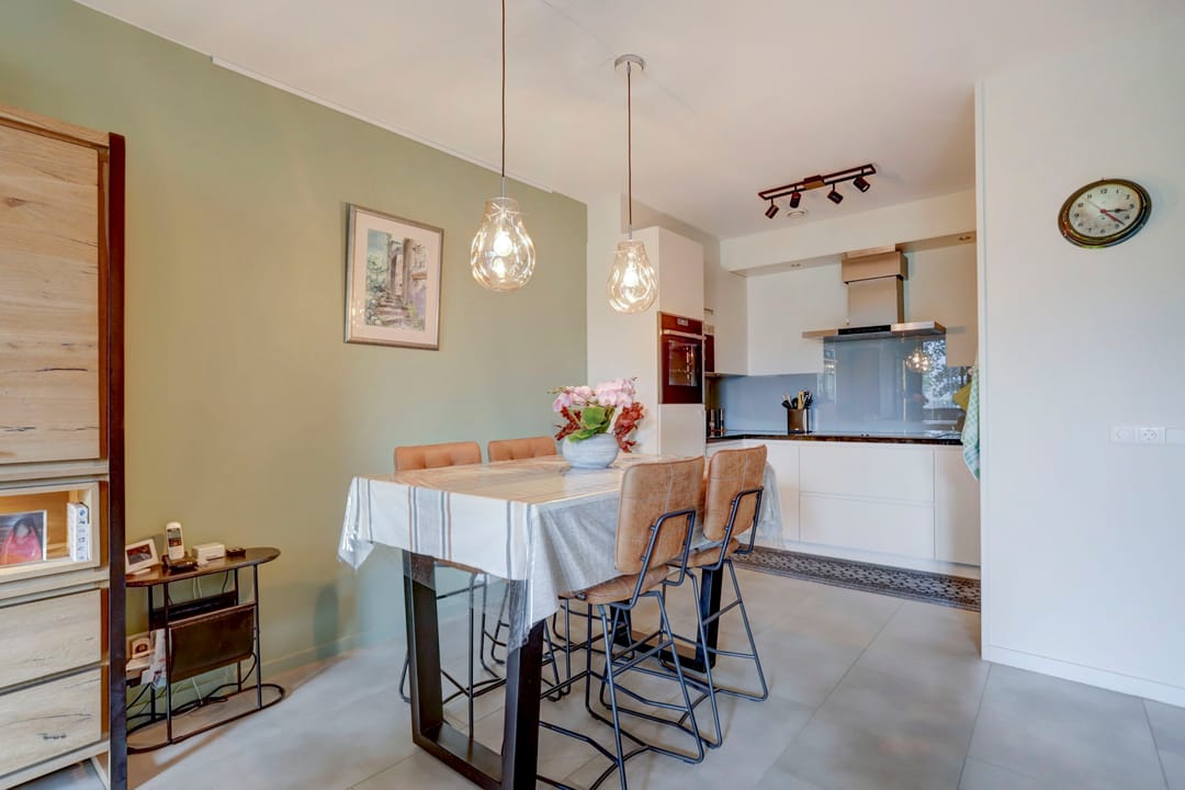 Photo 16 of Engelsestraat 109