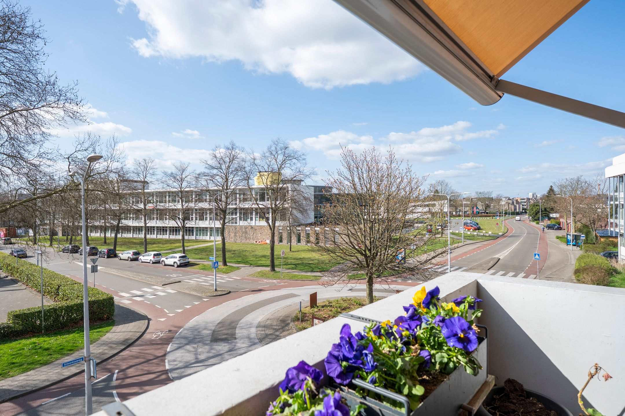 Foto 21 van Adelbert van Scharnlaan 179-C