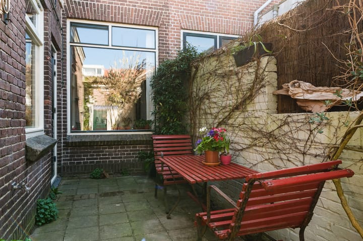 Photo 14 of Katwijksestraat 9