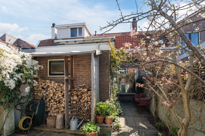 Photo 18 of Katwijksestraat 9