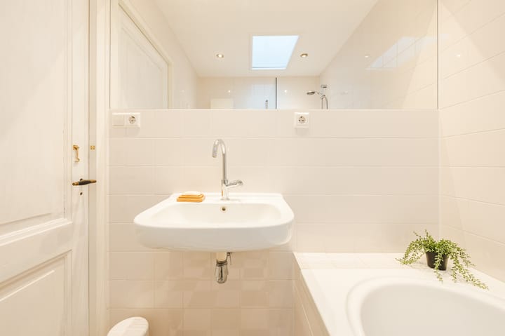 Photo 33 of Katwijksestraat 9