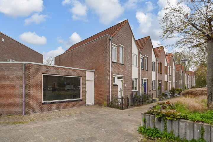 Photo 6 of Toscaninistraat 116