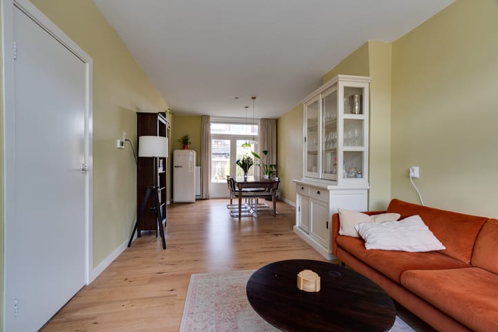 Foto 11 van Van Egmondkade 54