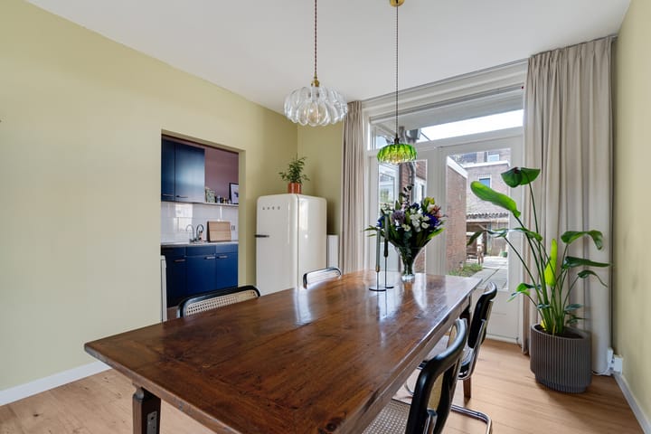 Foto 18 van Van Egmondkade 54