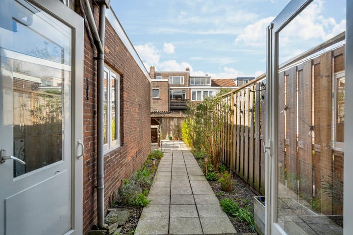 Foto 32 van Van Egmondkade 54