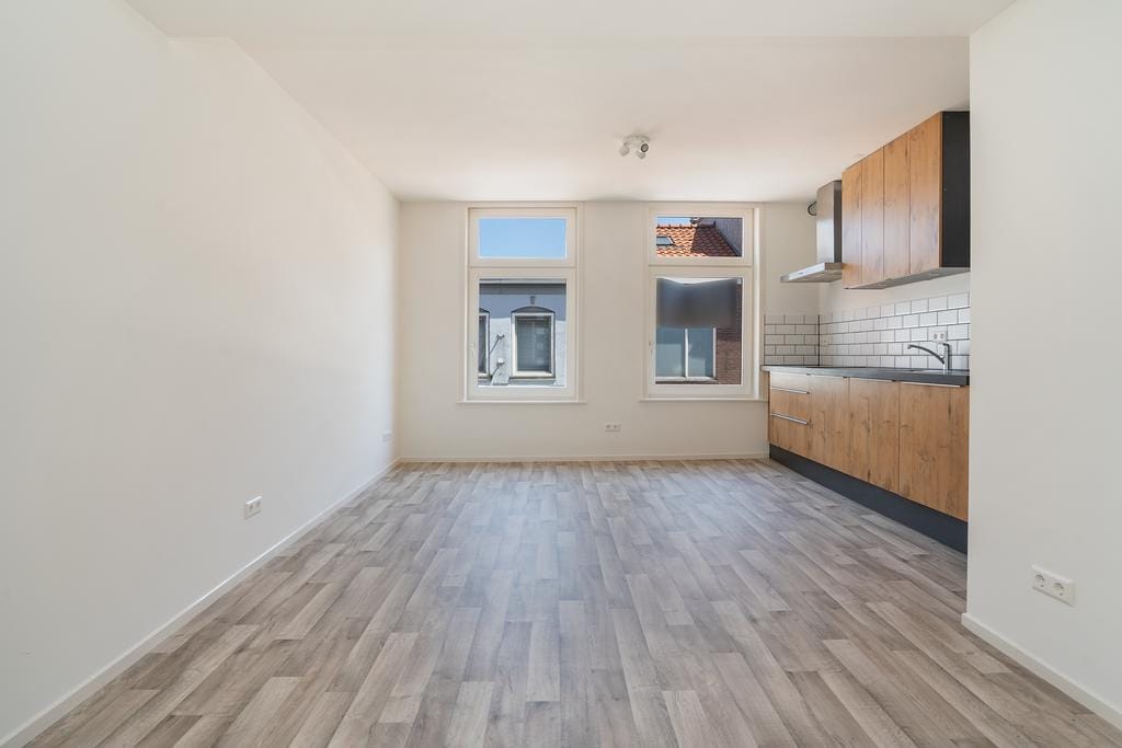 Photo 10 of Keizerstraat 20-A